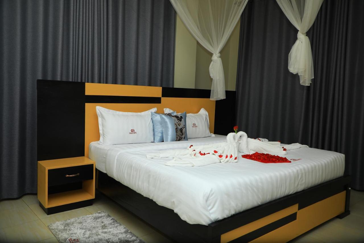 Galaxy Motel Kampala Zewnętrze zdjęcie