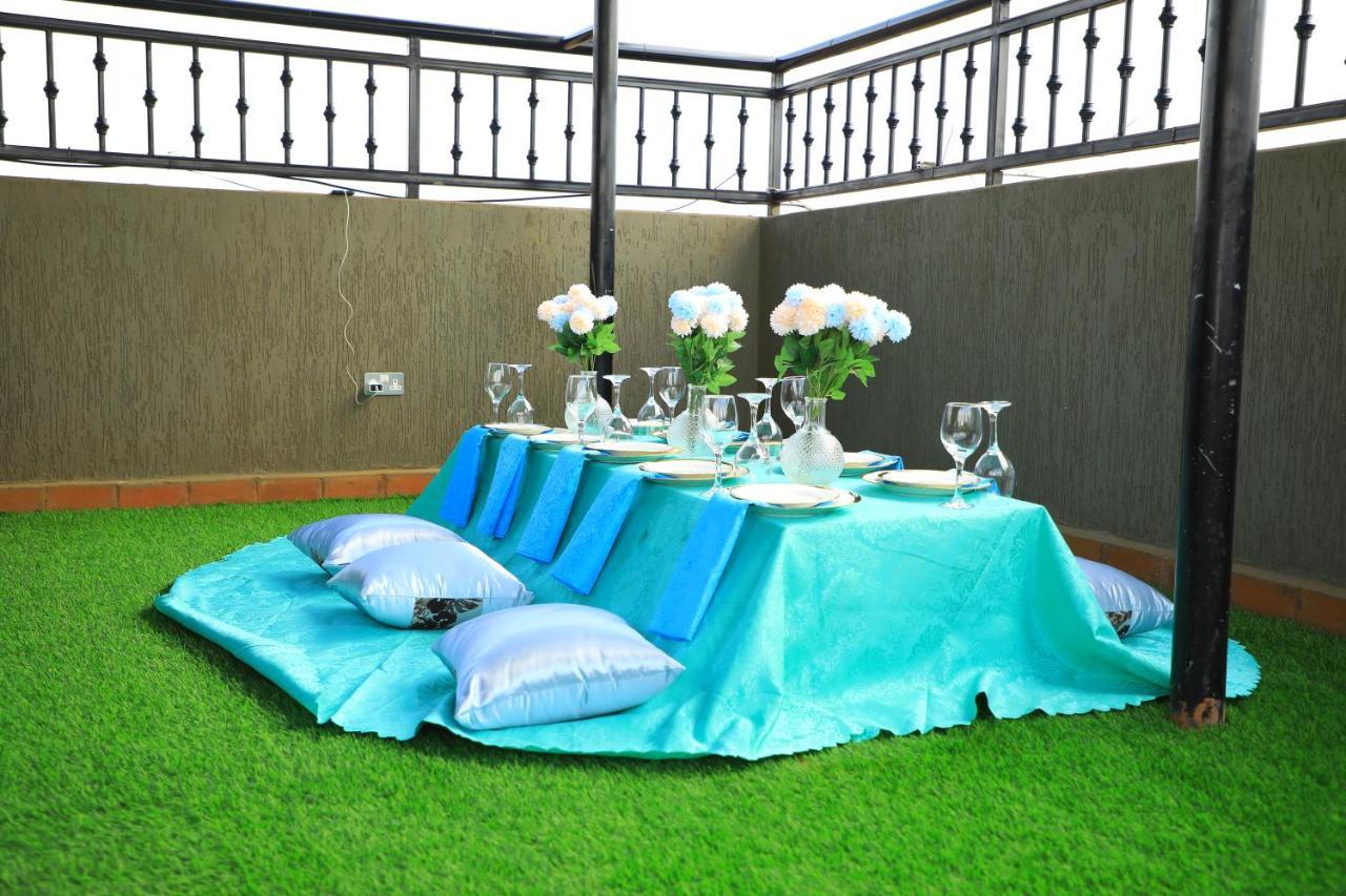 Galaxy Motel Kampala Zewnętrze zdjęcie