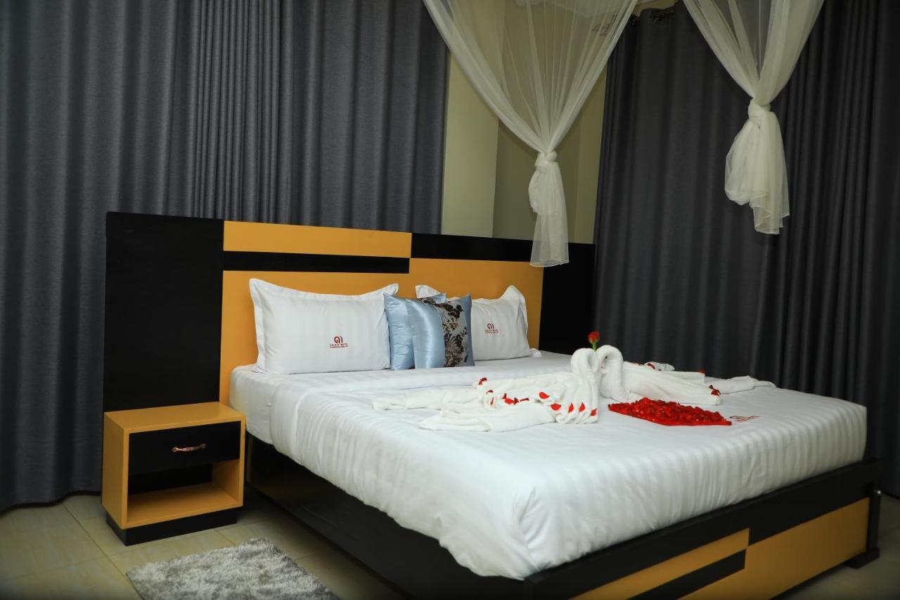 Galaxy Motel Kampala Zewnętrze zdjęcie