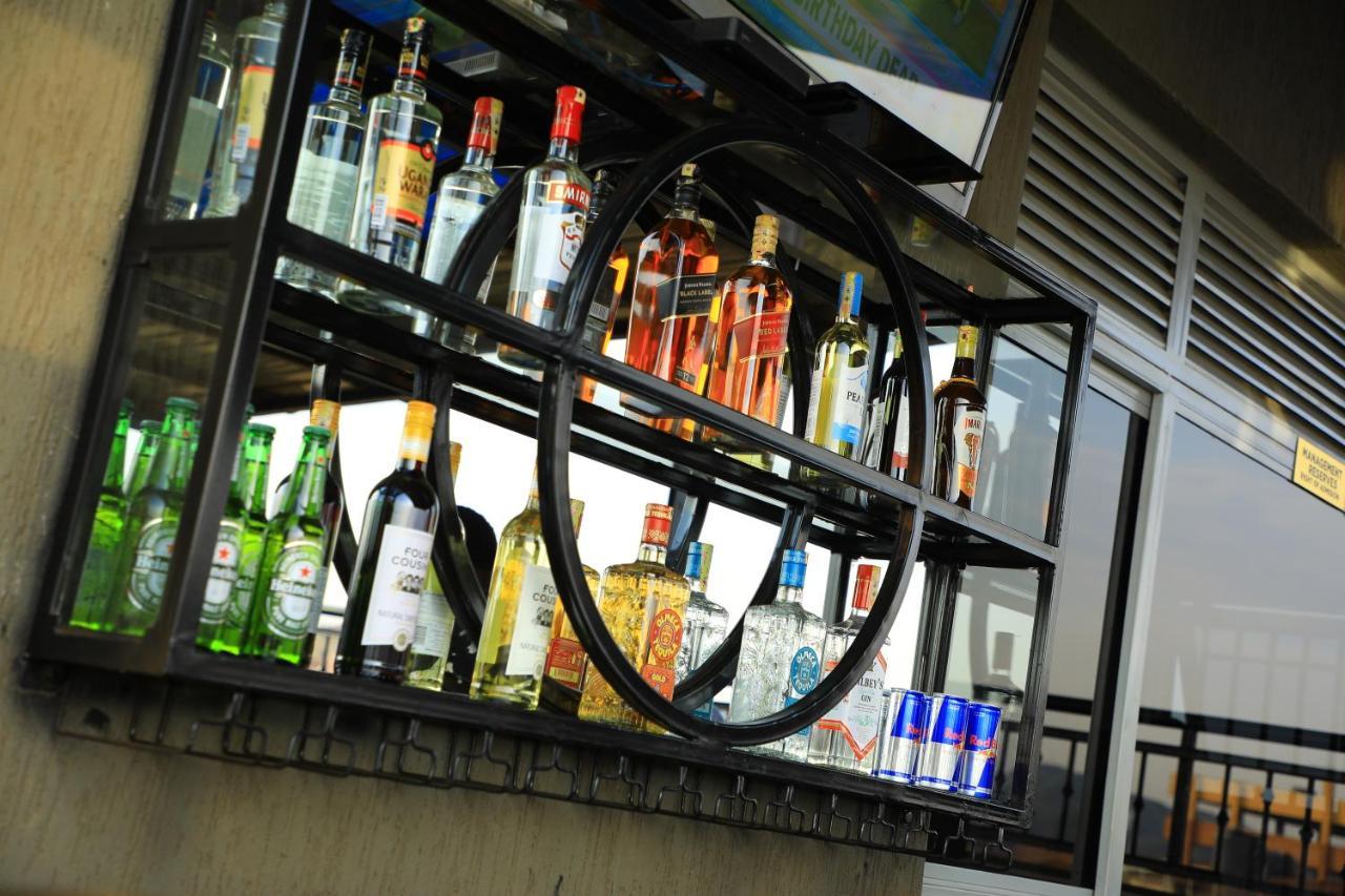 Galaxy Motel Kampala Zewnętrze zdjęcie