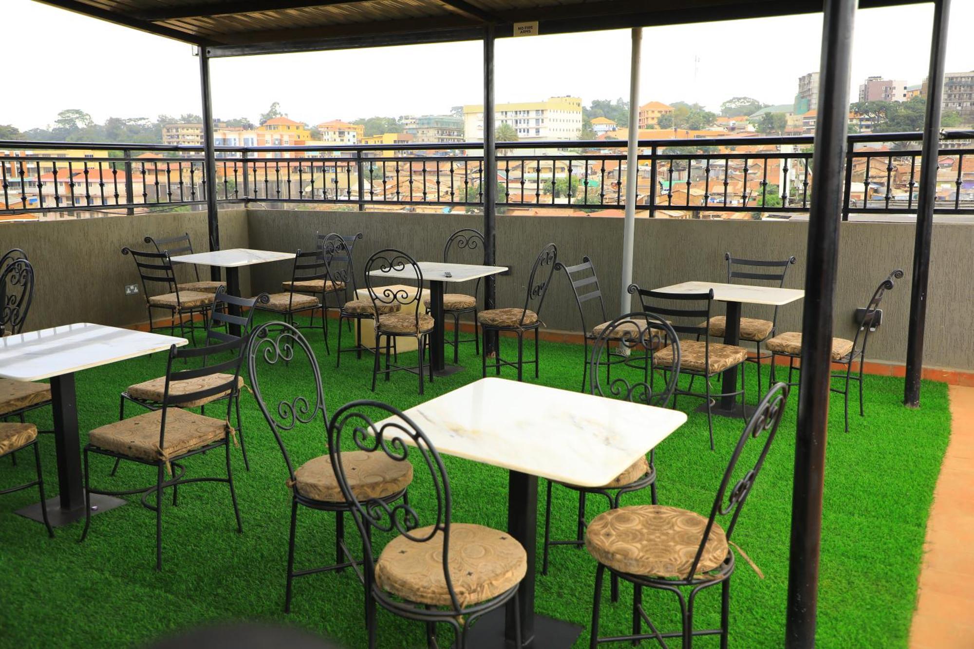 Galaxy Motel Kampala Zewnętrze zdjęcie